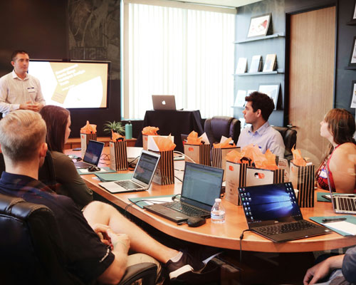 5 Branding Trends That Will Define 2025